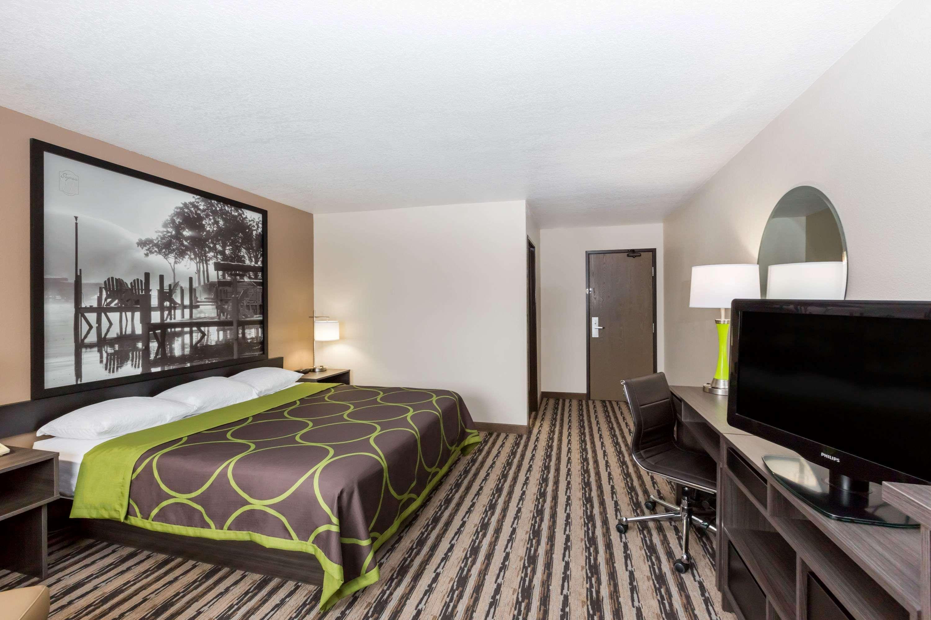 Super 8 By Wyndham Spirit Lake/Okoboji Exterior foto