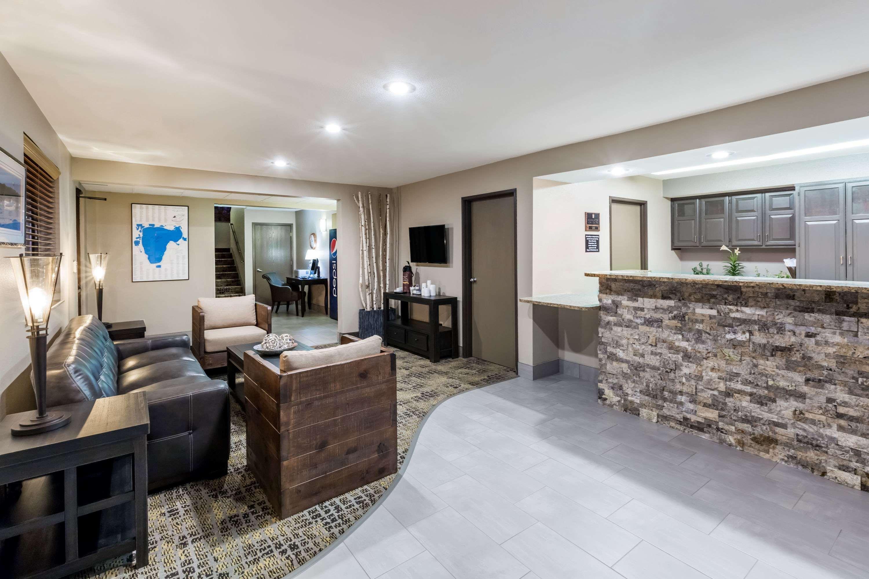 Super 8 By Wyndham Spirit Lake/Okoboji Exterior foto