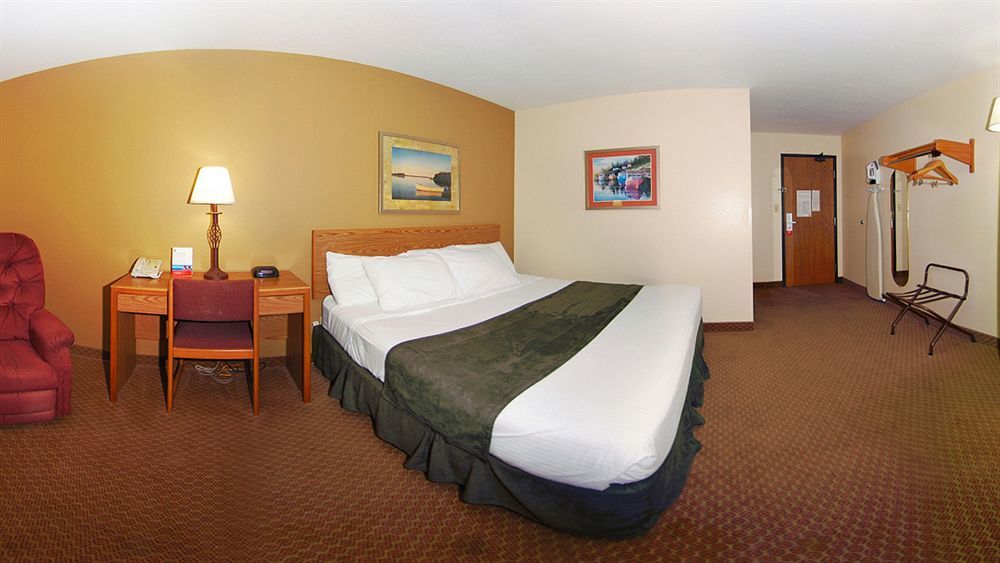Super 8 By Wyndham Spirit Lake/Okoboji Exterior foto